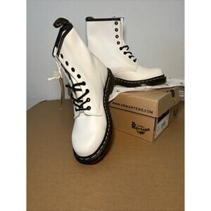 New NIB Womens Dr. Martens 1460 White Smooth Leather Combat Boots Size 9